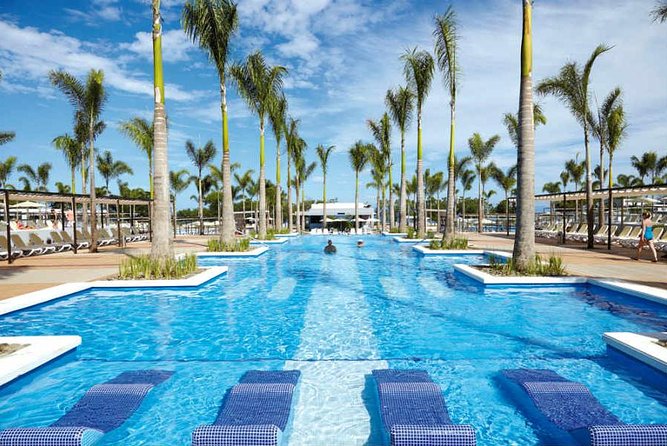 Shuttle Service From Liberia Airport To Hotel Riu Guanacaste & Riu Palace