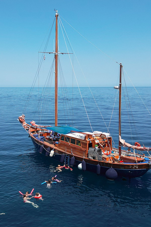 Skiathos: Wooden Sailboat Full- or Half-Day Trip With Meal - Exploring the Wooden Boat