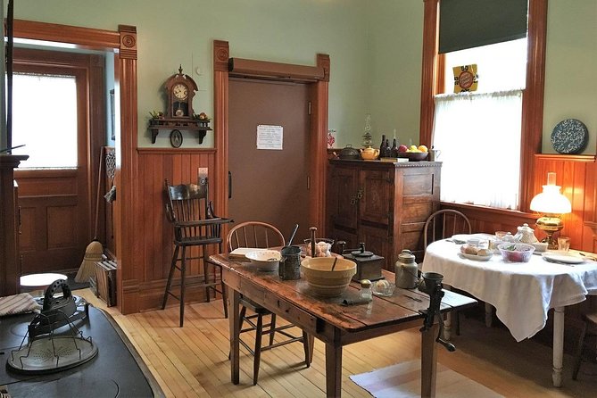 Skip the Line: Public Tour-Adult Admission Ticket (50 Mins) - Tour Overview