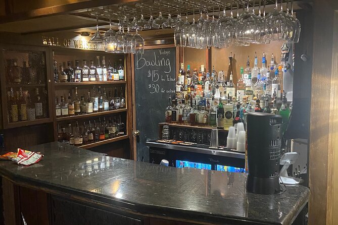 Small Group Pub Walk Tour in Austin With Professional Guide