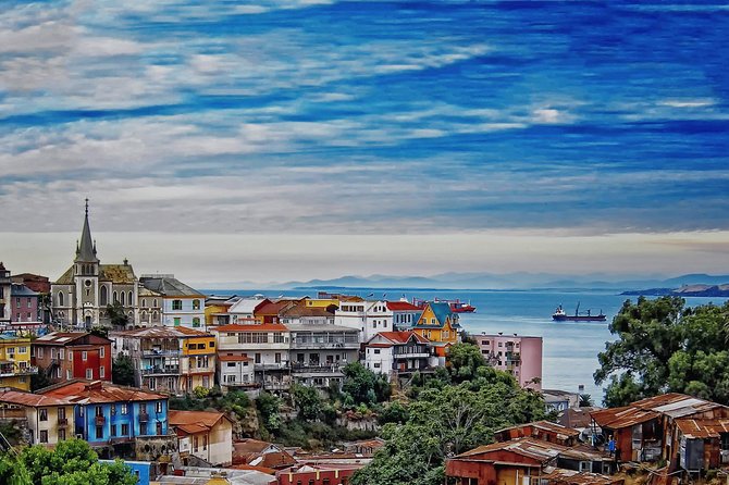 Small-Group Tour to Viña Del Mar and Valparaiso From Santiago