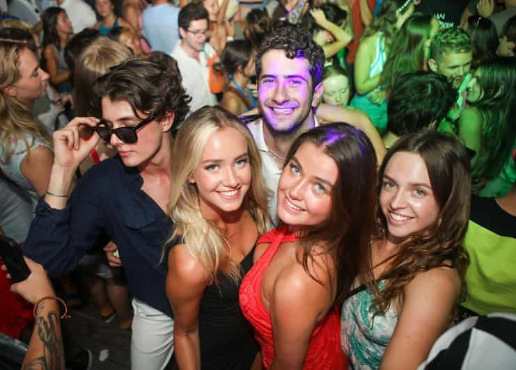 Split: Night Boat Party With Free Shots, Dj and After Party - Experience Highlights