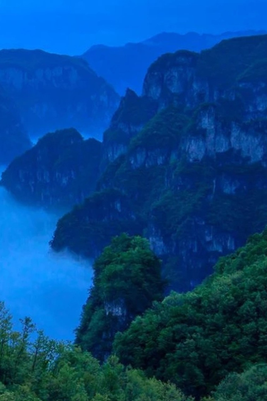 Start From Zhengzhou to Yuntai Mountain With Galss Walkway - Itinerary and Activities