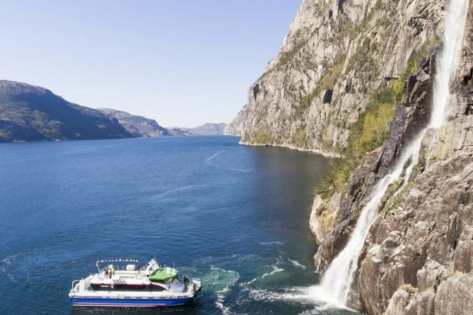 Stavanger: Waterfalls, Caves and Rock Tour By Sea