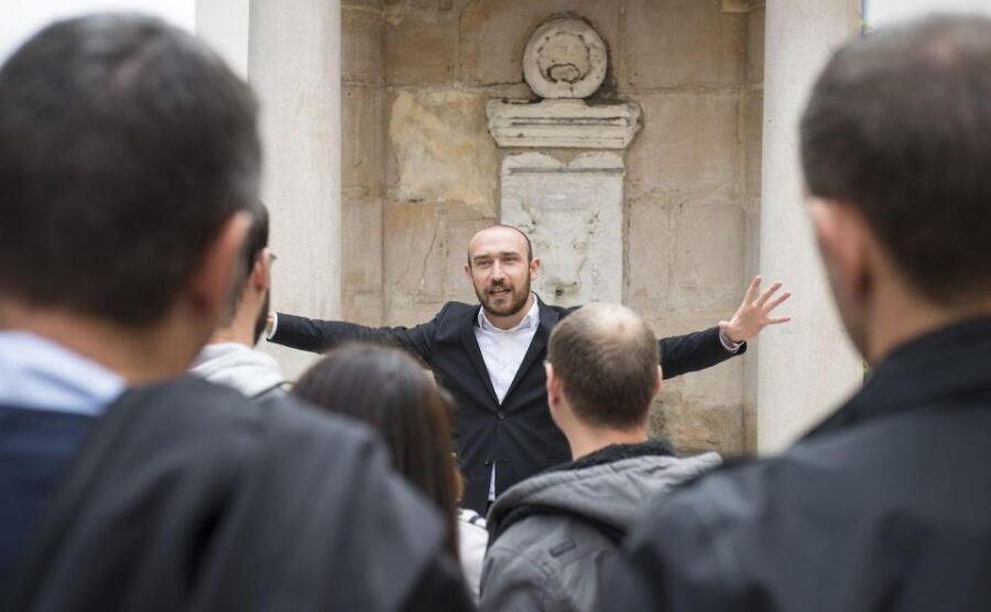 Storytelling Tour of Vieux-Lyon