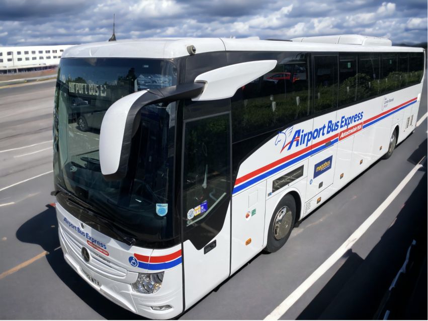 Stratford: 1-Way Bus Shuttle To/From London Stansted Airport - Service Overview