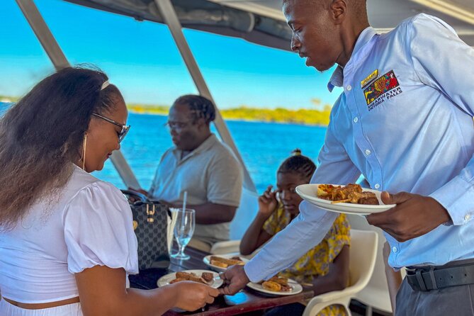 Sunset Cruises on the Zambezi River From Victoria Falls - Cruise Inclusions and Amenities