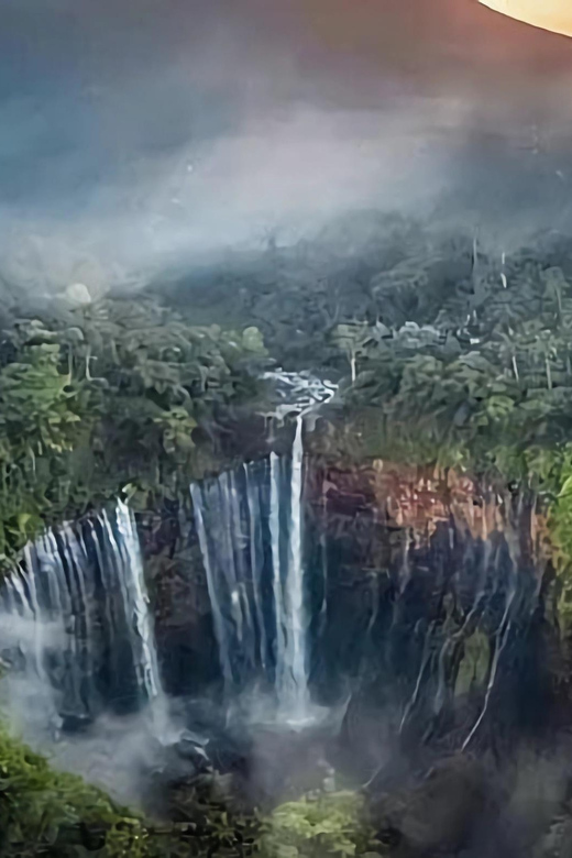 Surabaya: Private Tour 3D2N Tumpak Sewu, Mt Bromo, and Ijen