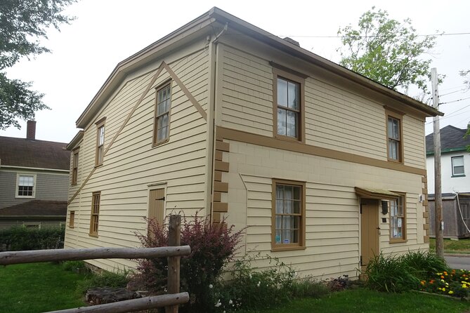 Sydney Cape Breton Self-Guided Walking Tour and Scavenger Hunt