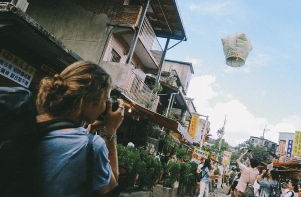 Taipei: Jiufen, Shifen Waterfall and Pingxi Sky Lantern Tour - Itinerary Highlights