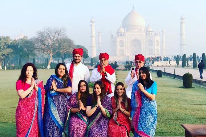 Taj Mahal : Tour Guide + Transport