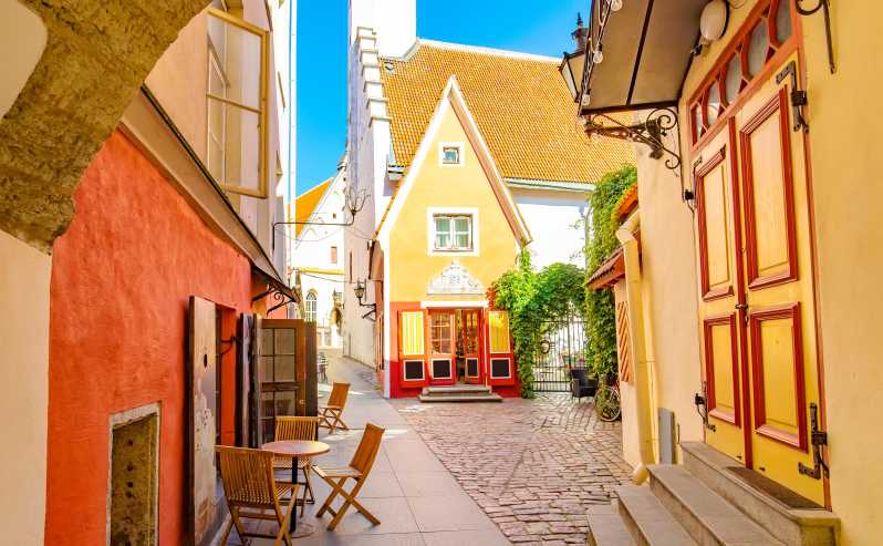 Tales of Tallinn: 4-hour Combo Bus & Walking Tour - Tour Overview and Pricing