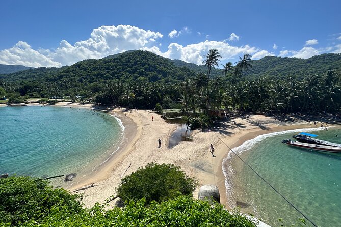 Tayrona Park Private Day Tour to Cabo San Juan, Hike and Beach