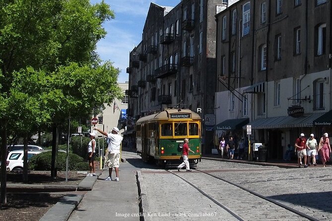 The Best of Savannah: Private Half-Day Walking Tour - Highlights of the Itinerary