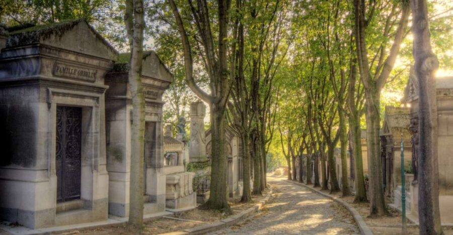 The Père Lachaise Cemetery: Guided 2-Hour Small-Group Tour - Tour Overview