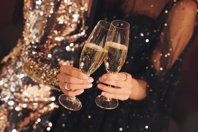 Ticket / Party Entry December 31 Farewell of the Year - - Included Amenities