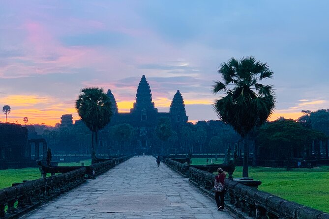 Top 4 Angkor Temples, Sunrise and a Tranquil Temple