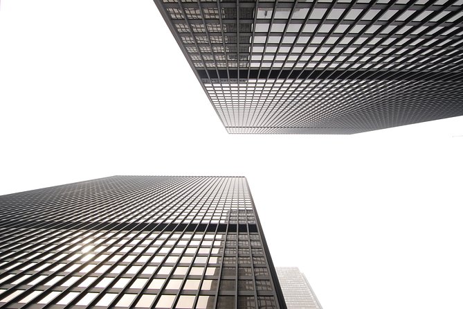 Torontos Financial District and City Halls: A Self-Guided Audio Tour