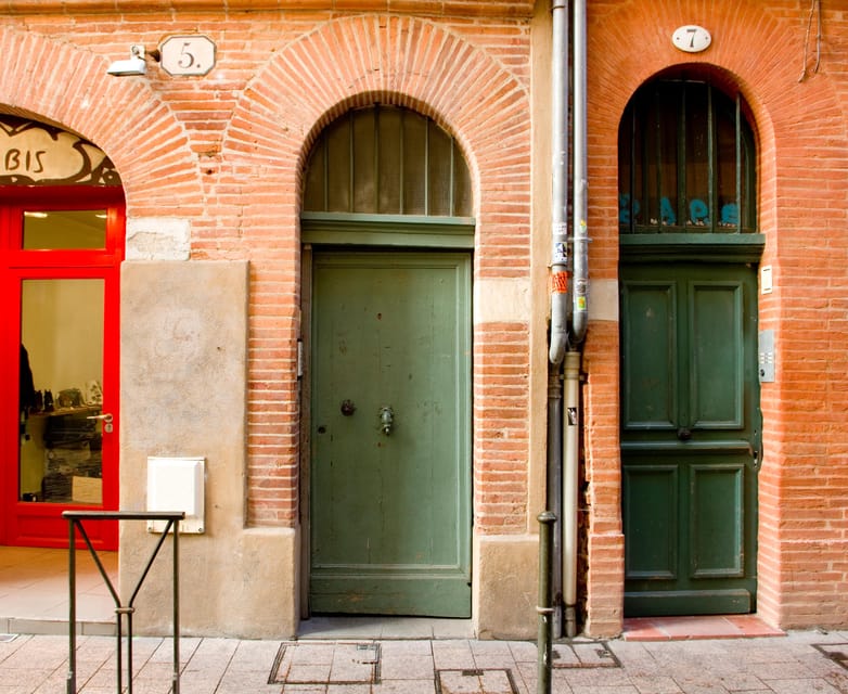 Toulouse: Get Drawn by an Artist