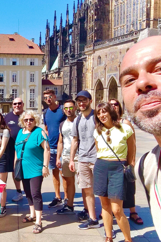 Tour of Prague Castle in Italian Language, Ticket Included - Tour Overview and Pricing