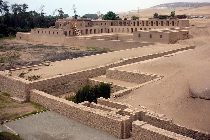 Tour Temple of the Great God Pachacamac