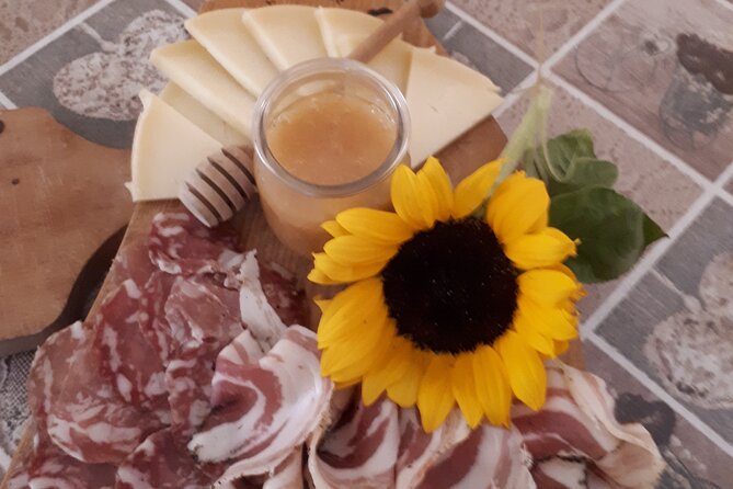 Traditional Dinner in the Farm With Seasonal Products & Transfer