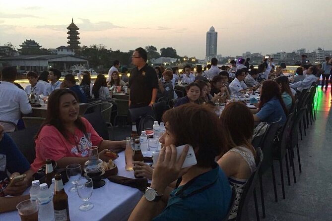 Twilight Dinner Cruise Along Chao Phraya River in Bangkok