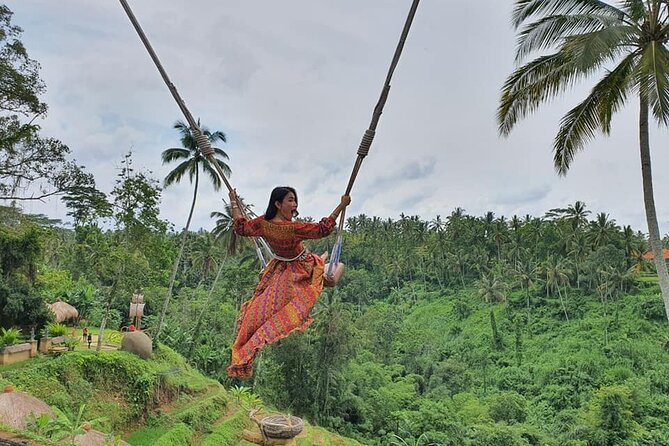 Ubud: Jungle Swing Private Tour and Volcano