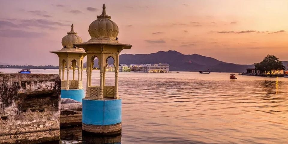 Udaipur Lake With Jaisalmer Desert Safari Tour 5D/4N - Tour Overview and Pricing