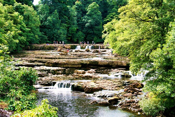Ultimate Yorkshire Dales Tour - Magnificent Views - Photo Stops - Expert Guide