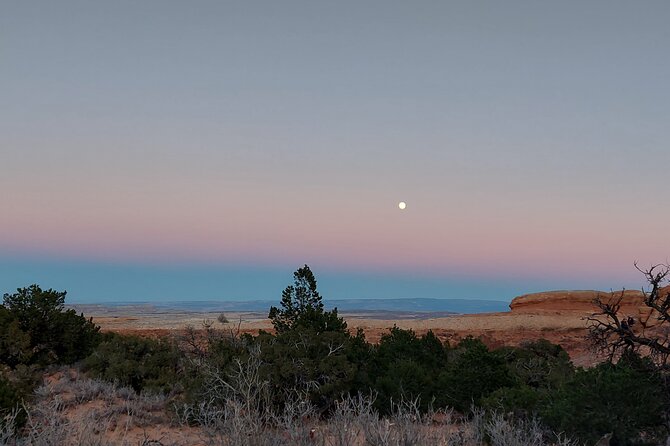 Unique Sunset Experience At Arches Private Hike At Devils Garden