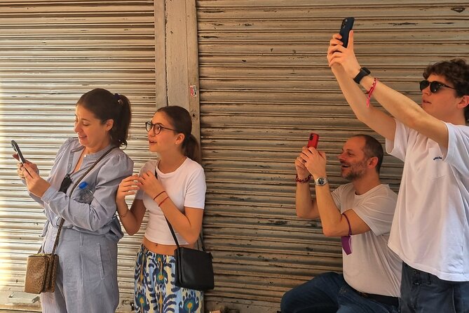 Unlock Delhis Secrets: Food and Photography Full Day Tour