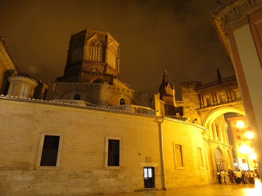 Valencia: Legends and Secrets Moonlight Walking Tour - Tour Overview