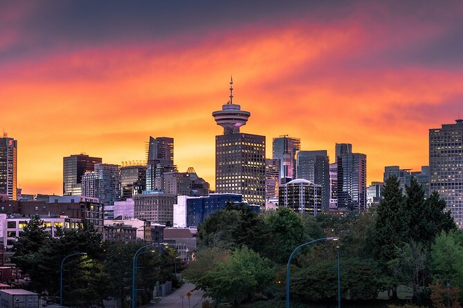 Vancouver Small Group Night Tour W/Capilano + Grouse Mtn Dinner - Tour Overview and Highlights