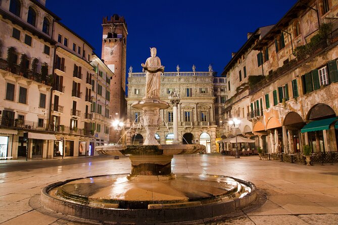 Verona:Self Guided Scavenger Hunt and Walking Tour