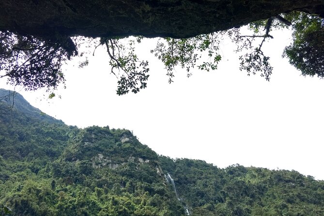 Visit to La Chorrera Natural Park Private Tour From Bogotá. (8 Hrs.)