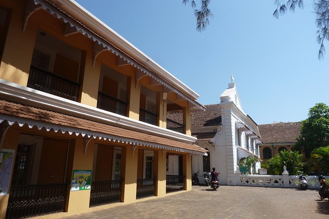 Walk Through the Heritage Campal Neighbourhood (2 Hours Guided Walking Tour)