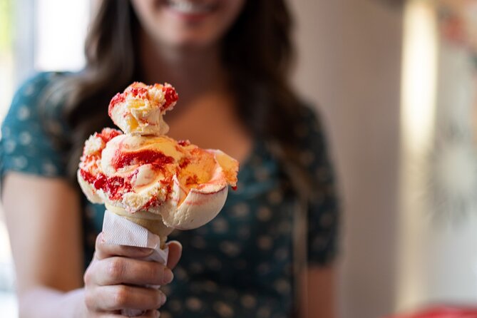 Walking Food Tour in Niagara Falls