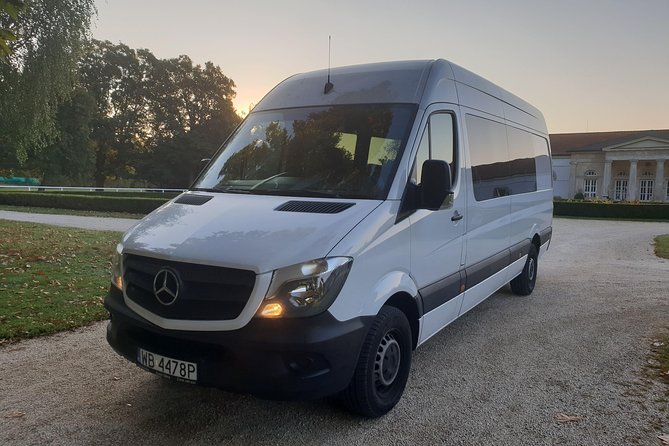 Warsaw Chopin Airport One Way Private Transfer 5-8 PAX