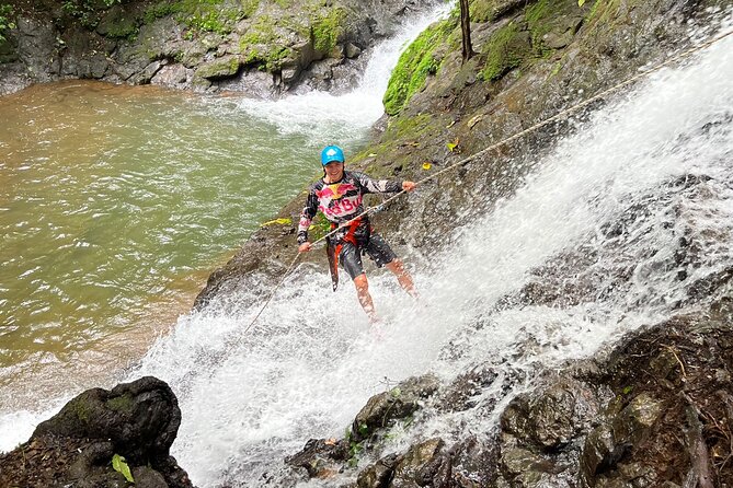 Waterfall Rappelling Nosara