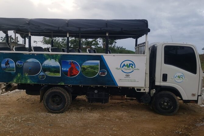 Whale Watching and Montana Redonda - Meeting and Pickup