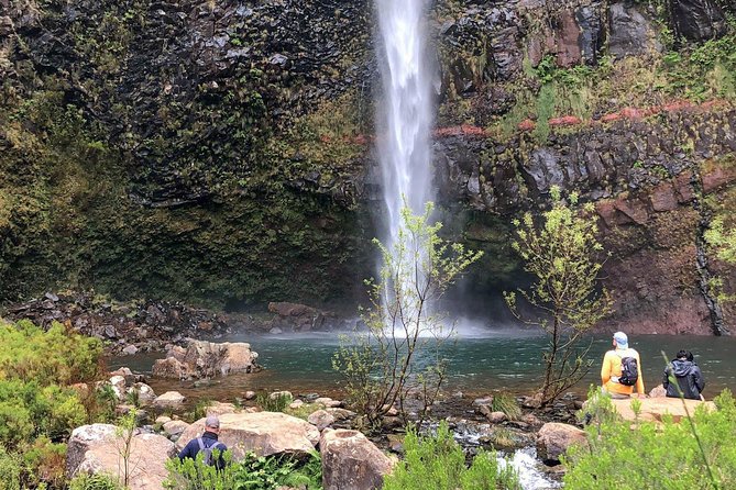 Wind Lagoon and Waterfalls Hike and Tour