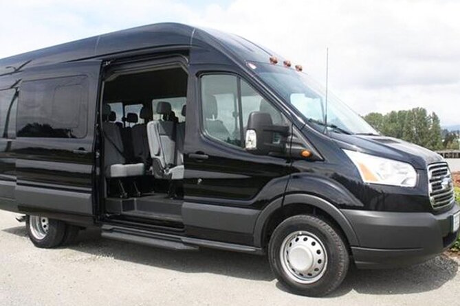 Winnipeg One Way Private Transfer From/To the Airport