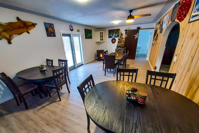 Yellowknife 2 Nights Aurora Hunting and Viewing in Lakeview Cabin