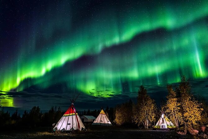 Yellowknife 4 Days 3 Nights Aurora Tour Package - Accommodation Not Included - Transportation and Pickup