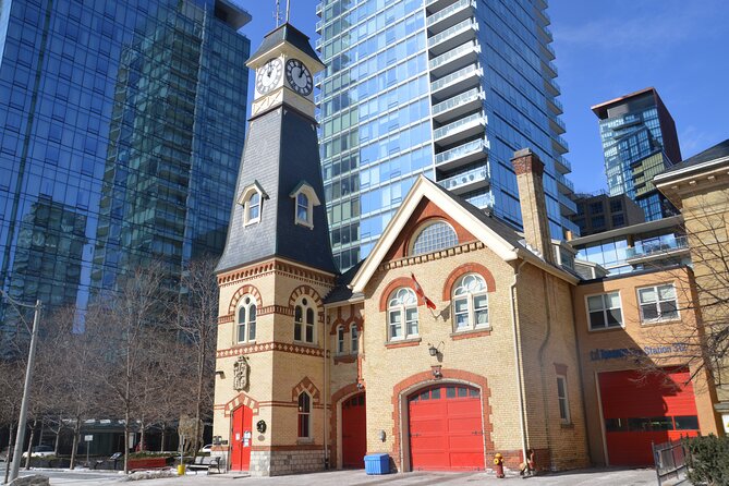 Yorkville-Bloor: Discover Canadian Haight-Ashbury on a Self-Guided Audio Tour