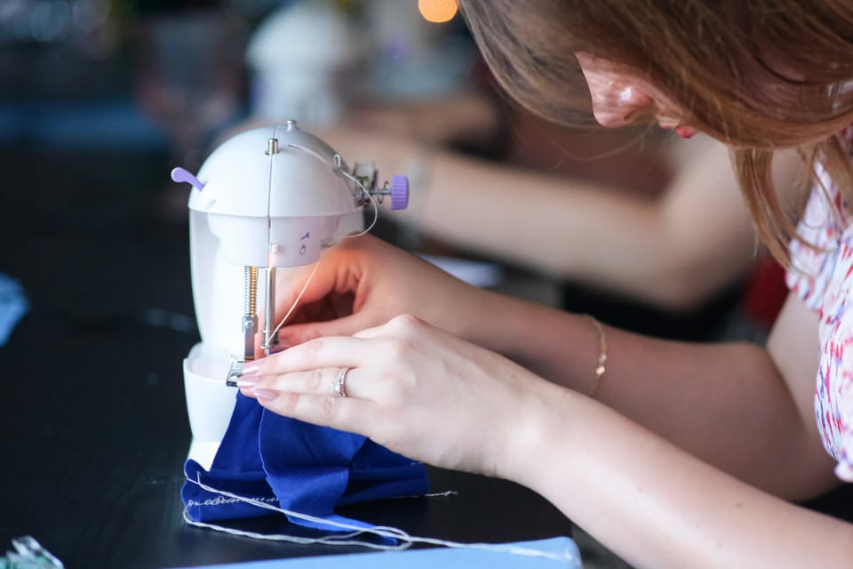 Zagreb: Sewing Workshop With Wine or Gin Tasting - Workshop Overview