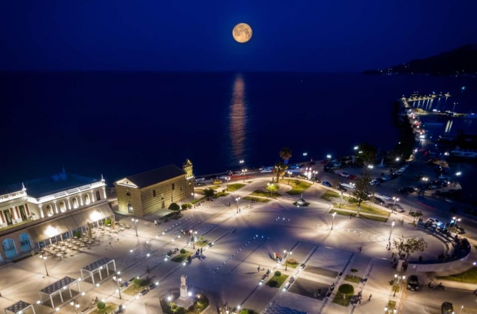 Zakynthos City Tour by Night With Transfer and Dinner - Tour Overview