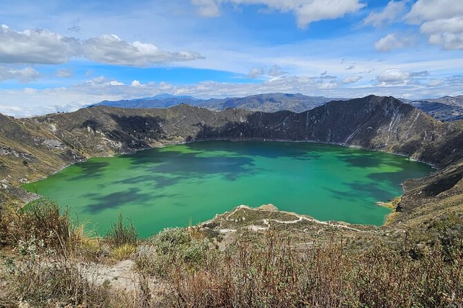 1-Day Hiking Down to Quilotoa Lagoon - Visiting Machachi, Pujili, and Tigua