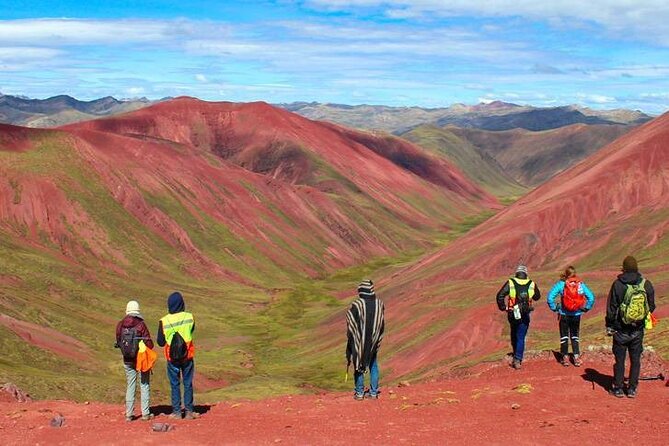 1-Day Private Guided Rainbow Mountain & Red Valley Tour From Cusco - Rainbow Mountain